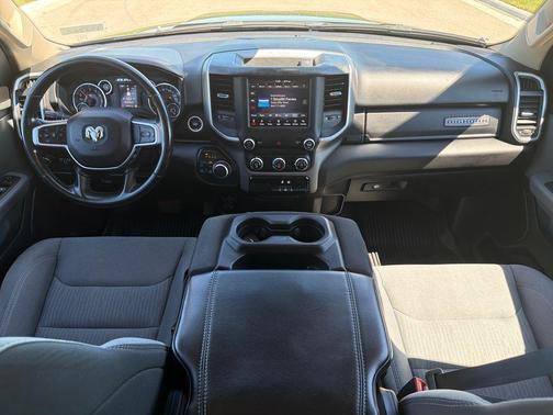 Granite Crystal Metallic Clearcoat 2019 RAM 1500 Big Horn