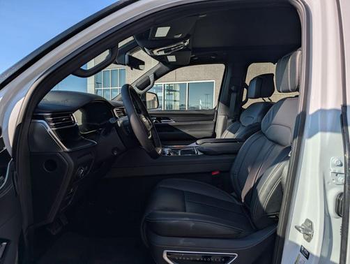 2026 Jeep Grand Wagoneer Summit Obsidian 4x4