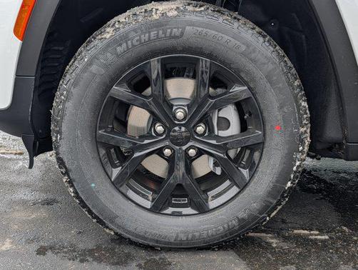 2026 Jeep Grand Cherokee Altitude