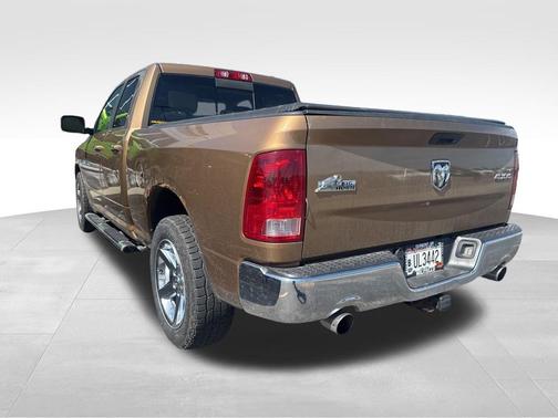 Saddle Brown Pearlcoat 2012 RAM 1500 SLT