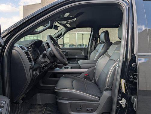 2026 RAM 3500 Laramie Crew Cab 4x4 8' Box