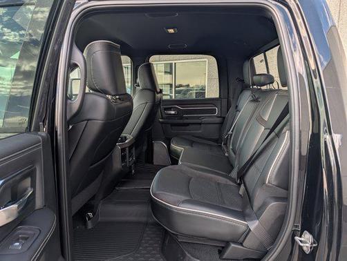 2026 RAM 3500 Laramie Crew Cab 4x4 8' Box