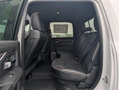 Bright White Clearcoat 2026 RAM 3500 Laramie Crew Cab 4x4 6'4' Box