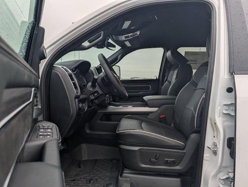 Bright White Clearcoat 2026 RAM 3500 Laramie Crew Cab 4x4 6'4' Box