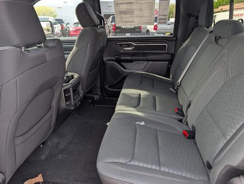 Serrano Green Metallic 2026 RAM 1500 Big Horn/Lone Star