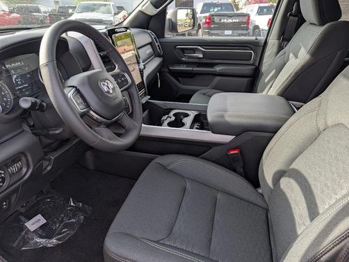 Serrano Green Metallic 2026 RAM 1500 Big Horn/Lone Star