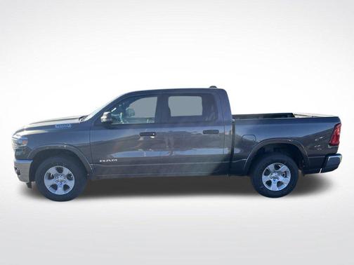 Granite Crystal Metallic Clearcoat 2026 RAM 1500 Big Horn/Lone Star
