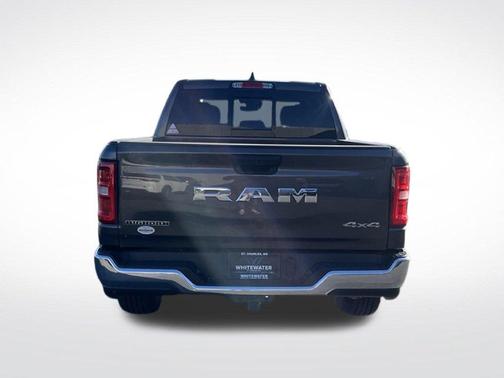 Granite Crystal Metallic Clearcoat 2026 RAM 1500 Big Horn/Lone Star