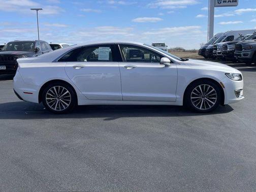 White Platinum 2019 Lincoln MKZ Standard