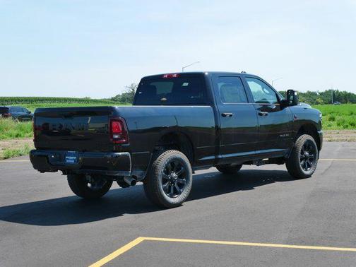 2025 RAM 2500 Big Horn Crew Cab 4x4 6'4' Box
