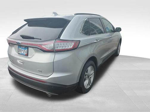 Ingot Silver Metallic 2018 Ford Edge SEL