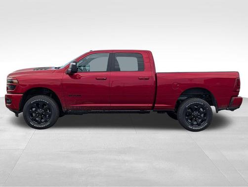 Molten Red Pearlcoat 2026 RAM 2500 Laramie Crew Cab 4x4 6'4' Box