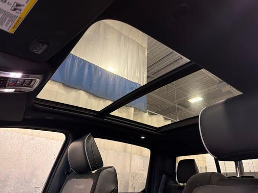 Billet Silver Metallic Clearcoat 2025 RAM 1500 Laramie