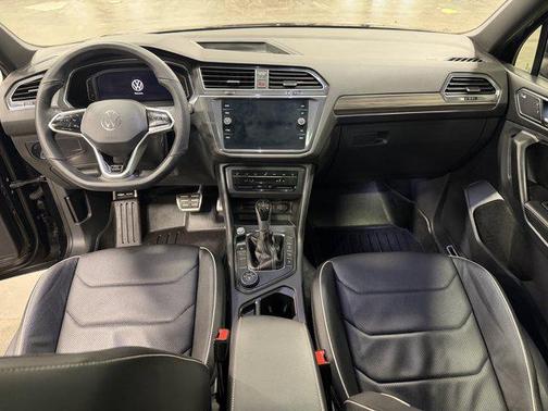 2022 Volkswagen Tiguan 2.0T SEL R-Line 4MOTION