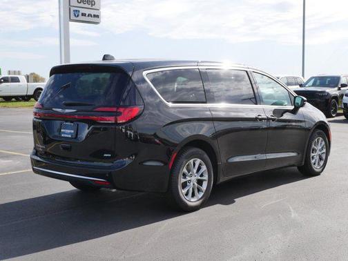 2026 Chrysler Pacifica L