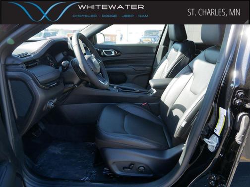 Diamond Black Crystal Pearlcoat 2026 Jeep Compass Limited