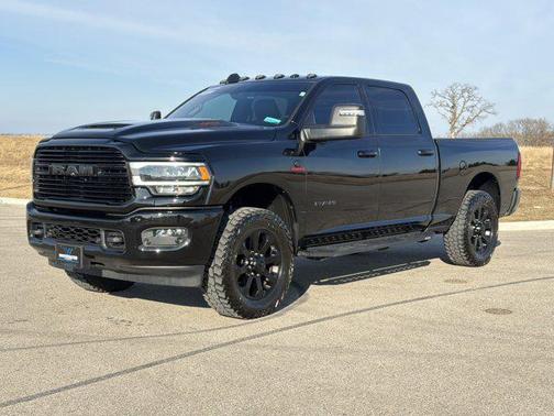 2024 RAM 3500 Laramie Crew Cab 4x4 6'4' Box