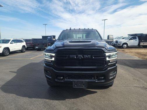 2024 RAM 3500 Laramie Crew Cab 4x4 6'4' Box