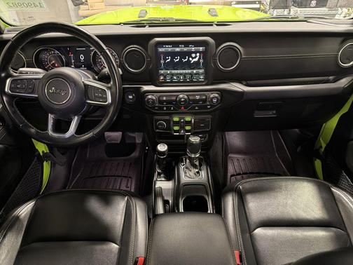 2021 Jeep Gladiator Overland