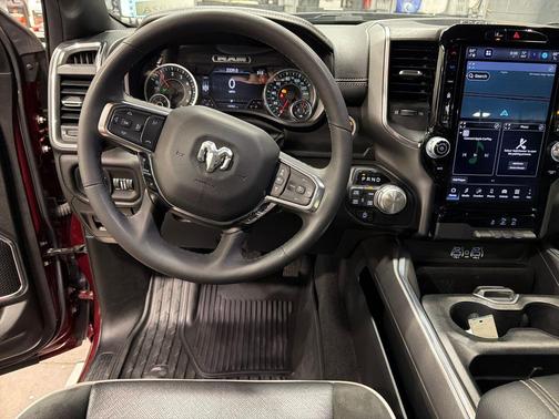 Delmonico Red Pearlcoat 2025 RAM 1500 Laramie