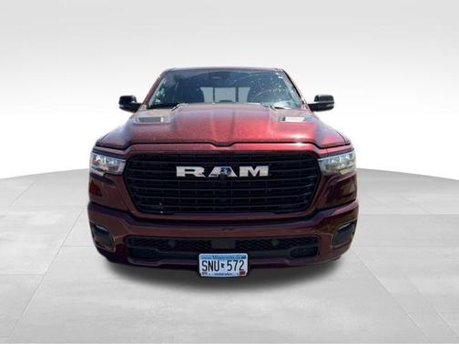 Delmonico Red Pearlcoat 2025 RAM 1500 Laramie