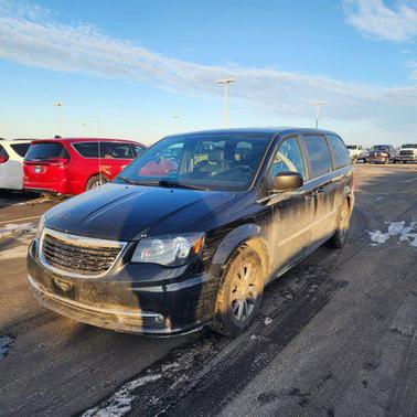 2016 Chrysler Town & Country S