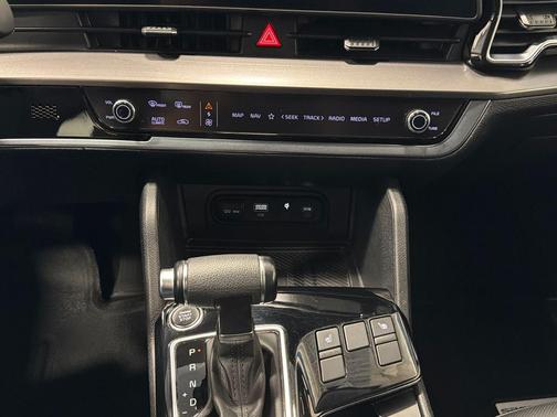 Gravity Gray 2024 Kia Sportage EX