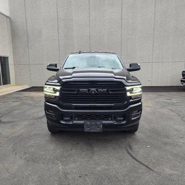 2019 RAM 2500 Laramie Crew Cab 4x4 6'4' Box