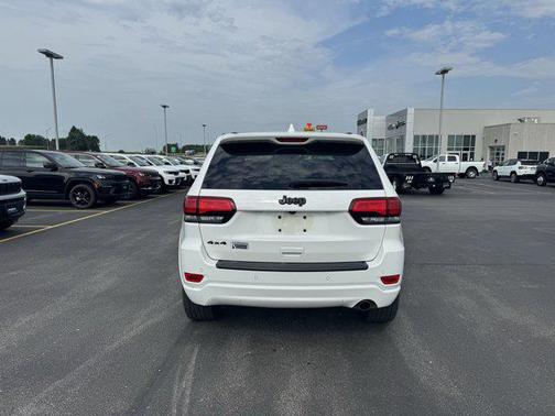 2020 Jeep Grand Cherokee Altitude
