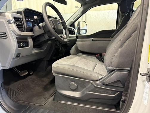 Avalanche 2026 Ford F-250 XL