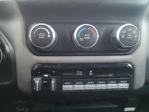 2019 RAM 3500 Tradesman Regular Cab 4x4 8' Box