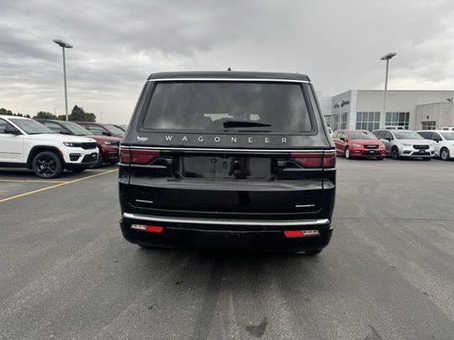 2023 Jeep Wagoneer Series III 4x4