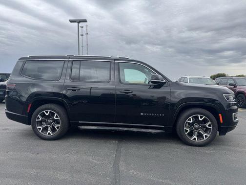 2023 Jeep Wagoneer Series III 4x4