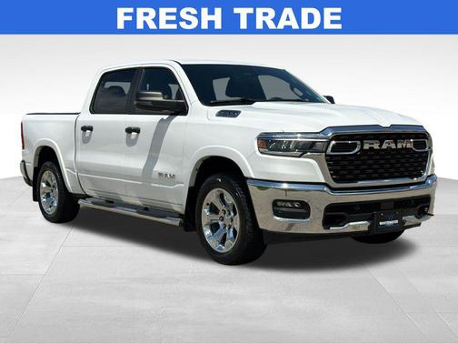 Bright White Clearcoat 2025 RAM 1500 Big Horn/Lone Star