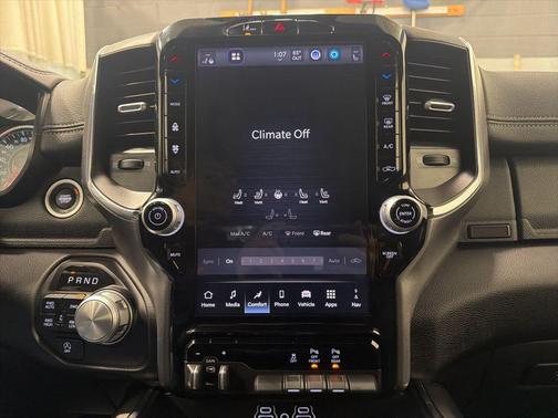 Bright White Clearcoat 2025 RAM 1500 Laramie