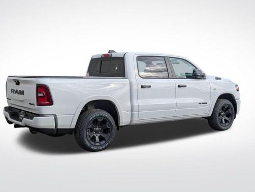 Bright White Clearcoat 2026 RAM 1500 Big Horn/Lone Star