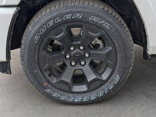 Bright White Clearcoat 2026 RAM 1500 Big Horn/Lone Star