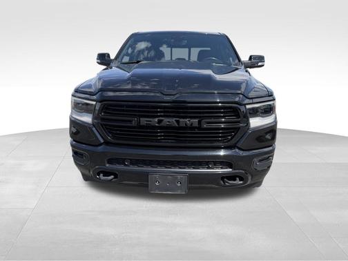 Diamond Black Crystal Pearlcoat 2019 RAM 1500 Big Horn