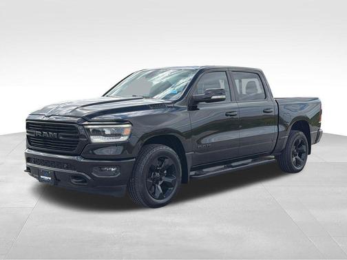 Diamond Black Crystal Pearlcoat 2019 RAM 1500 Big Horn