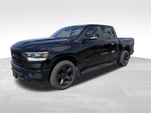 Diamond Black Crystal Pearlcoat 2019 RAM 1500 Big Horn