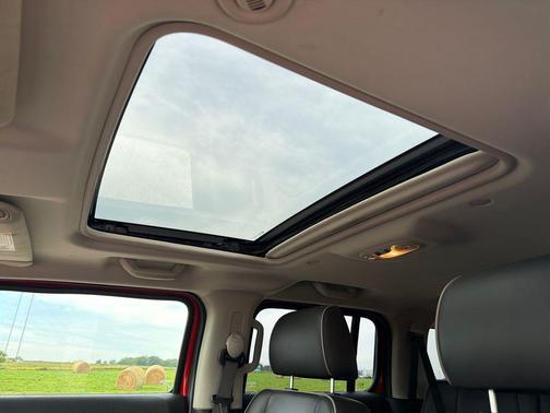 Solar Flare Metallic 2008 Hummer H3 Base