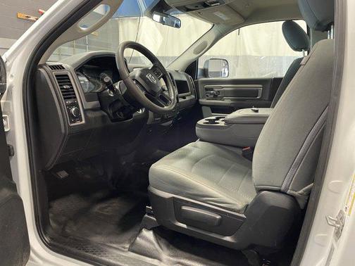 2018 RAM 3500 Tradesman Regular Cab 4x4 8' Box
