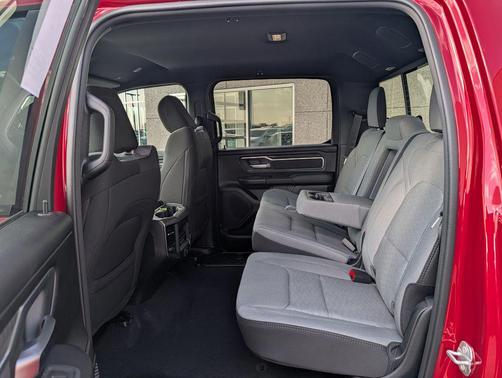 Molten Red Pearlcoat 2026 RAM 1500 Big Horn/Lone Star