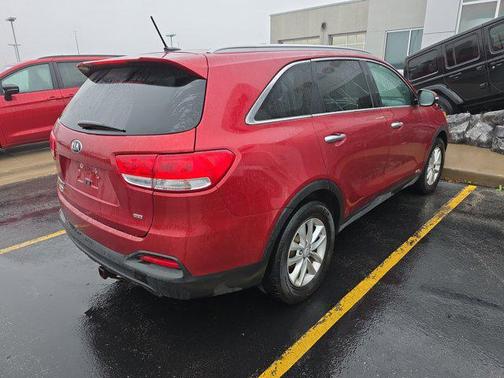 2017 Kia Sorento LX