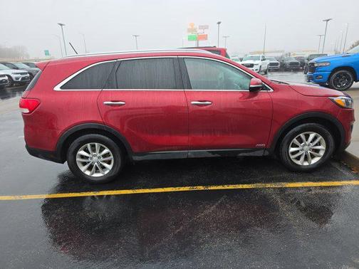 2017 Kia Sorento LX