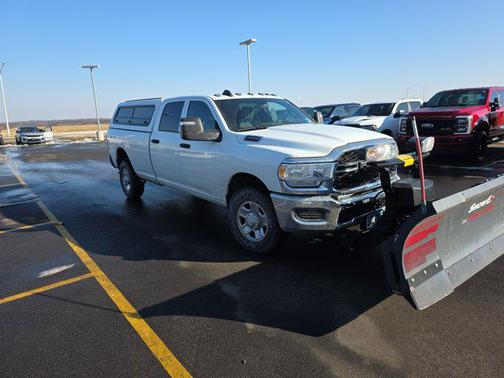 2024 RAM 2500 Tradesman Crew Cab 4x4 8' Box