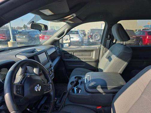 2024 RAM 2500 Tradesman Crew Cab 4x4 8' Box