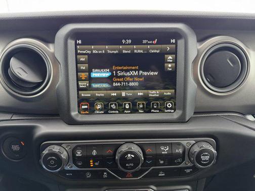 2022 Jeep Wrangler Willys