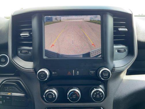 2022 RAM 3500 Tradesman Crew Cab 4x4 6'4' Box