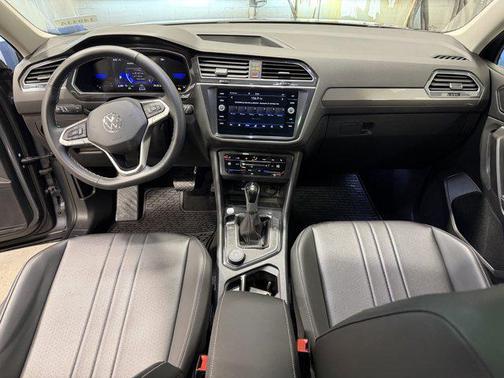 2024 Volkswagen Tiguan 2.0T SE 4MOTION